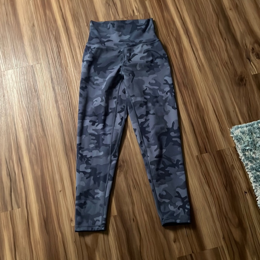 P’Tula Leggings Medium